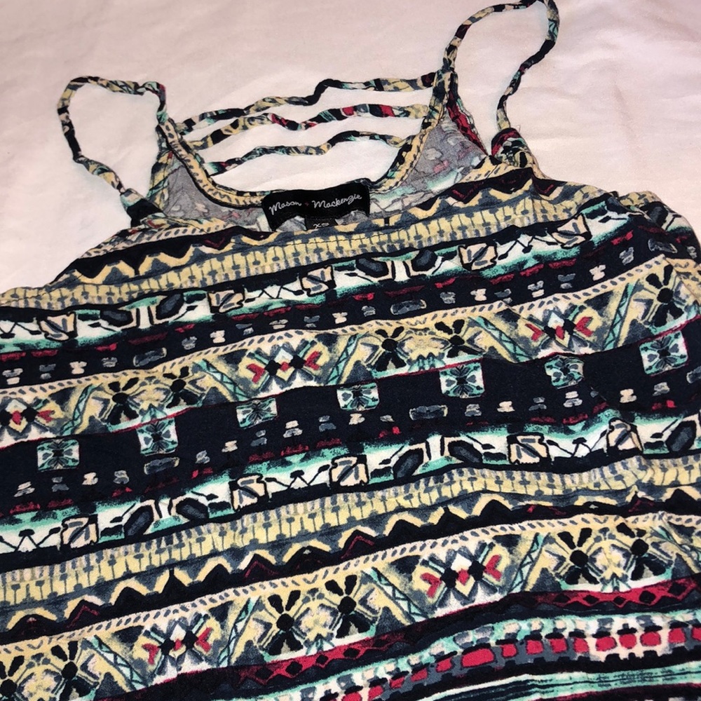 Pattern tank, with string detail - Picture 2 of 4